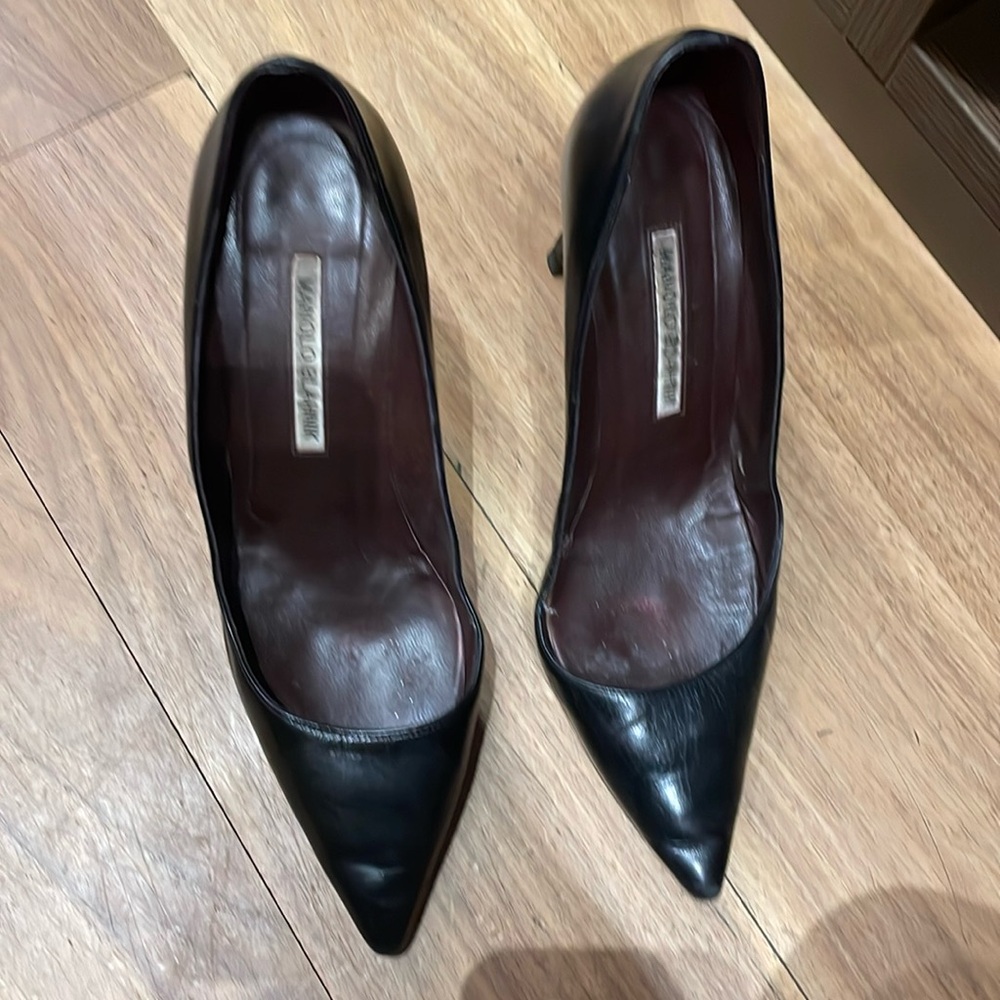 Manolo Blahnik BB pump - black calfskin leather. 3” heel